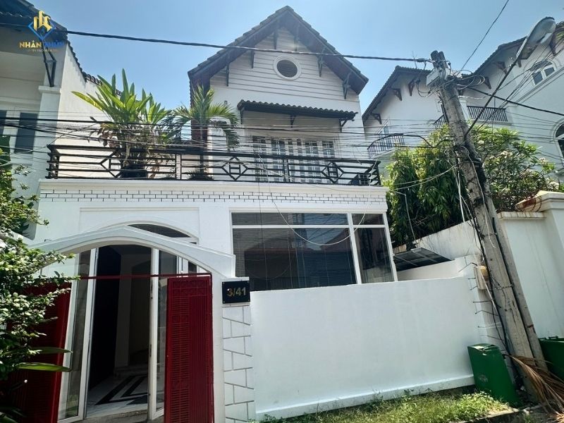 hoàn thiện shop thời trang thảo điền