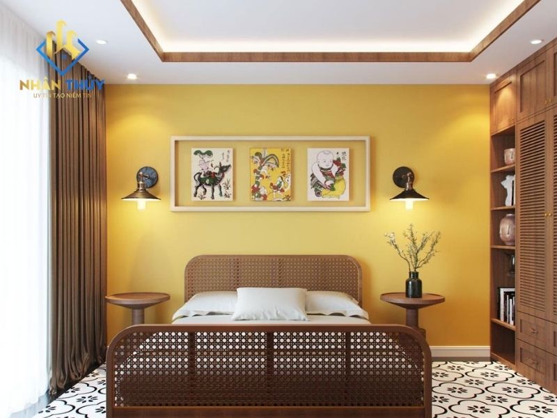 Phòng ngủ màu vàng kim tươi sáng