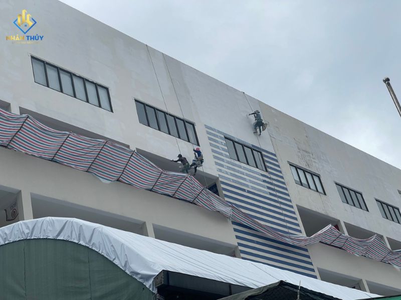 thợ chống thấm tường bị nứt lâu ngày