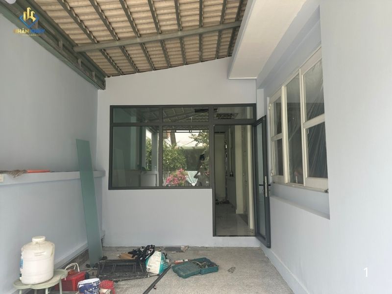 sau khi thi công xong thợ sơn nhìn từ bên ngoài vào