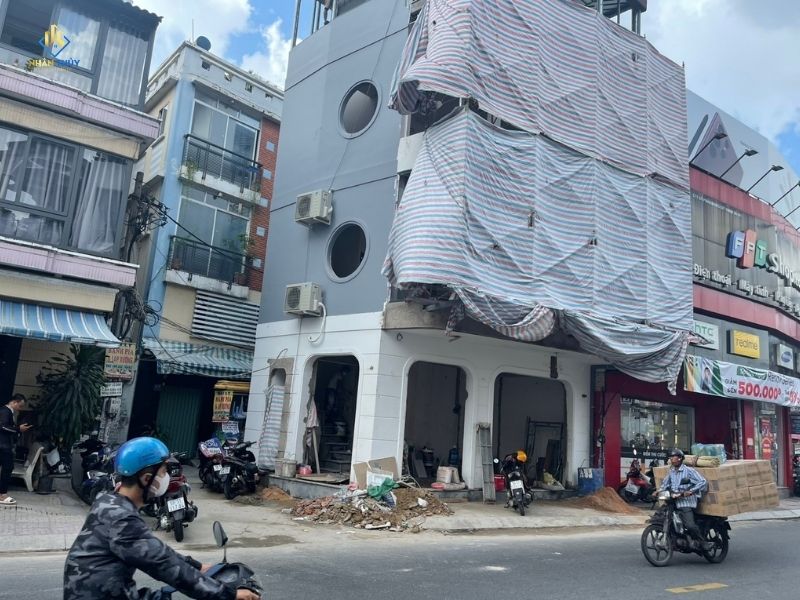 Che chắn an toàn khi sửa nhà sát vách ở Bình Thạnh