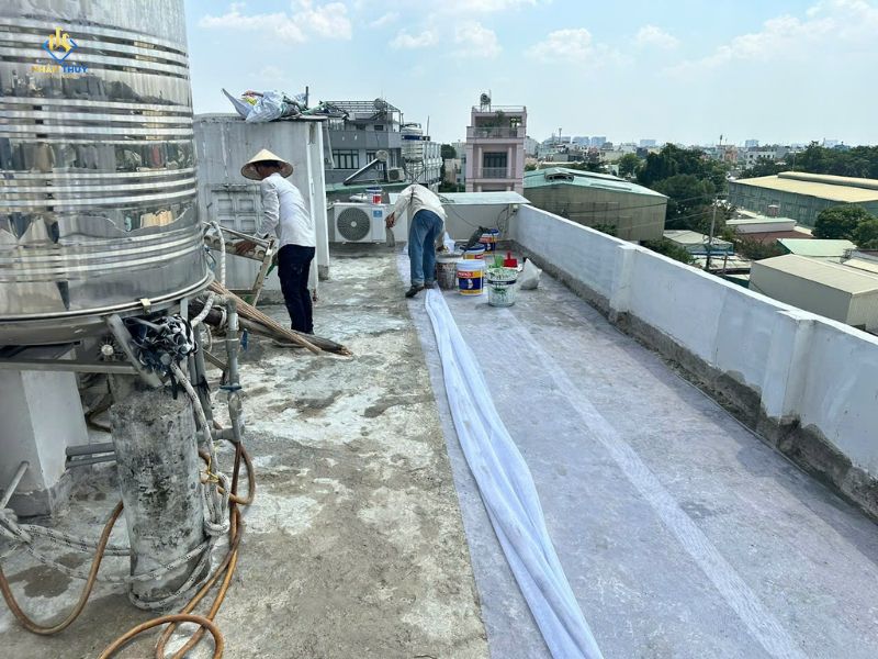 Tường ngoài văn phòng SDKD sau khi xử lý chống thấm