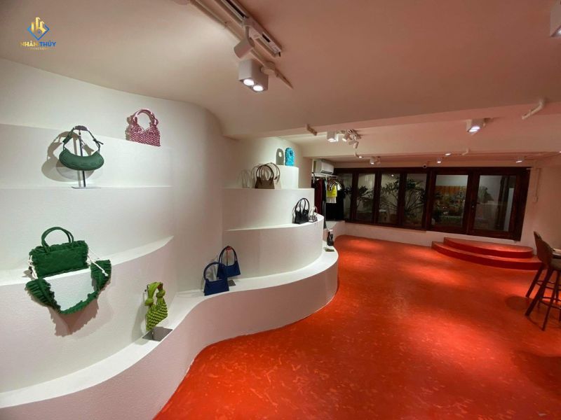 Không gian showroom túi xách sau khi hoàn thiện tại Tú Xương, Quận 3