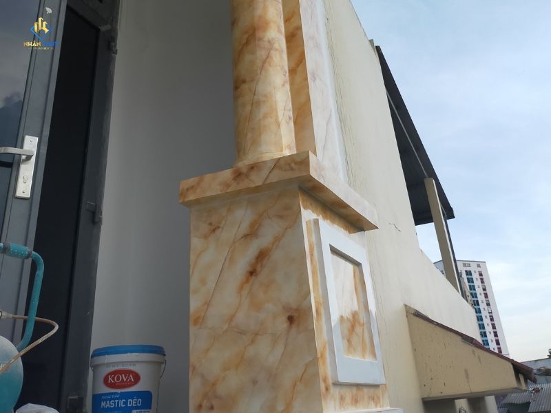 Bề mặt hoàn thiện bằng sơn giả đá